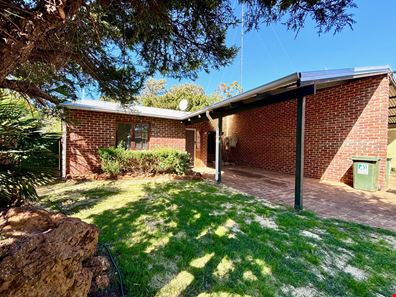 5A De Hamel Street, Waroona WA 6215