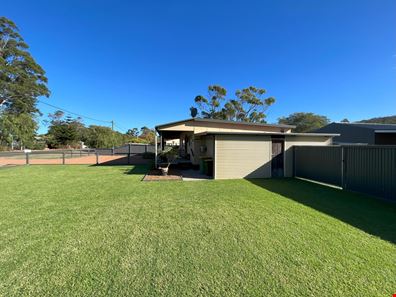 8 Minsterly Road, Ocean Beach WA 6333