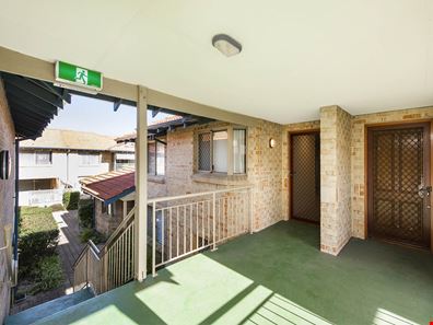 72/39 Elizabeth Street, Cloverdale WA 6105