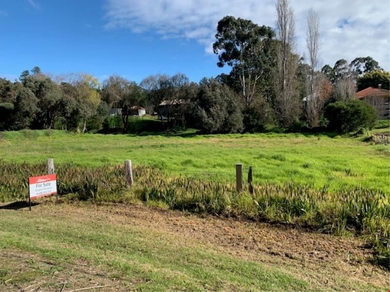 38 ROBERTS STREET, Balingup WA 6253