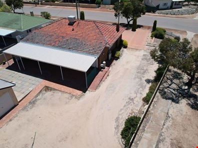 2 Avon Street, Quairading WA 6383