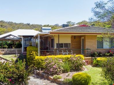 15 Carrigg Crescent, Mount Nasura WA 6112