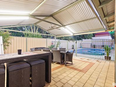 71 Brookton Highway, Mount Nasura WA 6112
