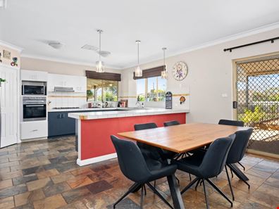 7 Turich Way, Victory Heights WA 6432