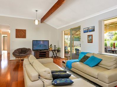32 Arcoona Avenue, Golden Bay WA 6174