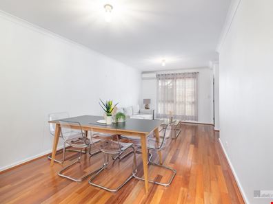 25 Pinegrove Mews, Currambine WA 6028