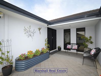 14 Champaigne Drive, Tapping WA 6065