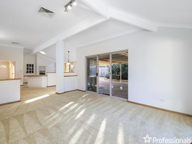 51 David Street, Maida Vale WA 6057