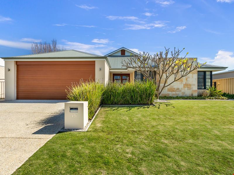 19 Greenough Place, Millbridge WA 6232