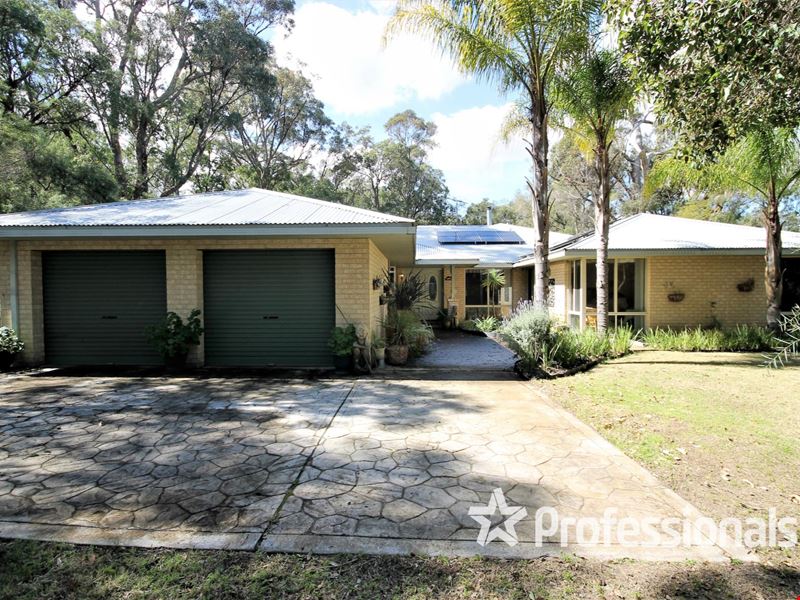30 Lofthouse Drive, Leschenault WA 6233