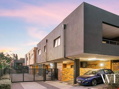 7/3 Paget Street, Hilton WA 6163