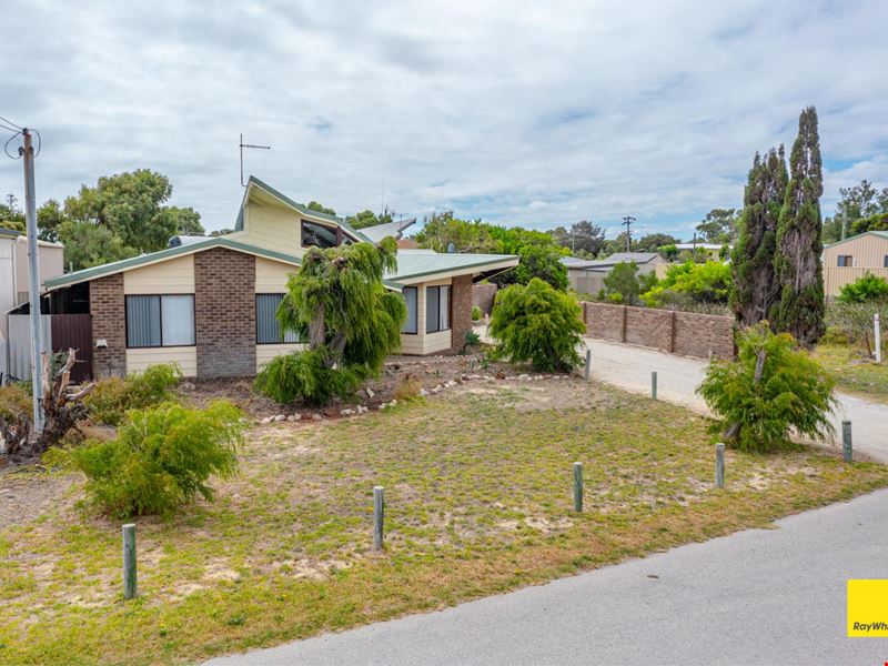 1A Ross Way, Lancelin WA 6044