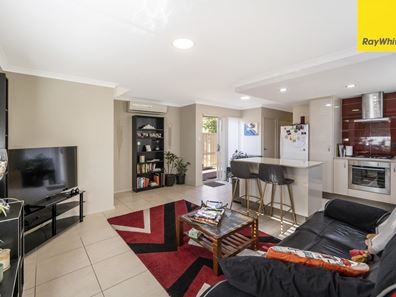1/6 Sayer Street, Midland WA 6056
