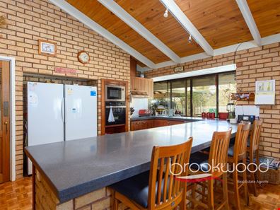 3860 Phillips Road, Mahogany Creek WA 6072