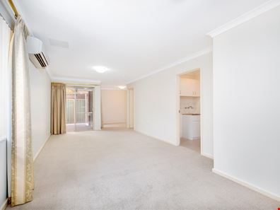 17/7 Clere Pass, Canning Vale WA 6155