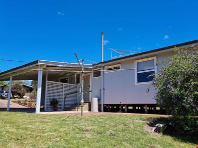 5 Nix Street, Boyup Brook WA 6244