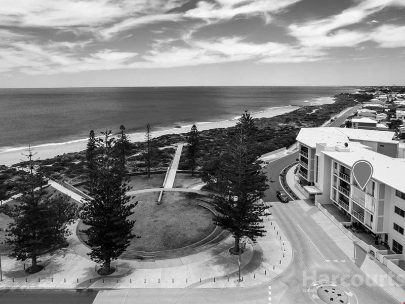 25/150 Boardwalk Boulevard, Halls Head WA 6210
