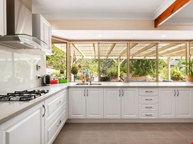 21 Gilfellon Road, Stoneville WA 6081