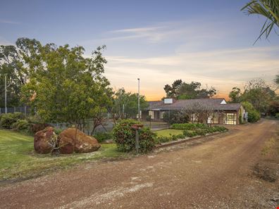 28 Collis Road, Wattleup WA 6166