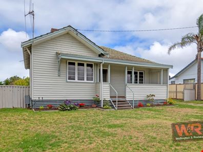 31 South Coast Highway, Lockyer WA 6330