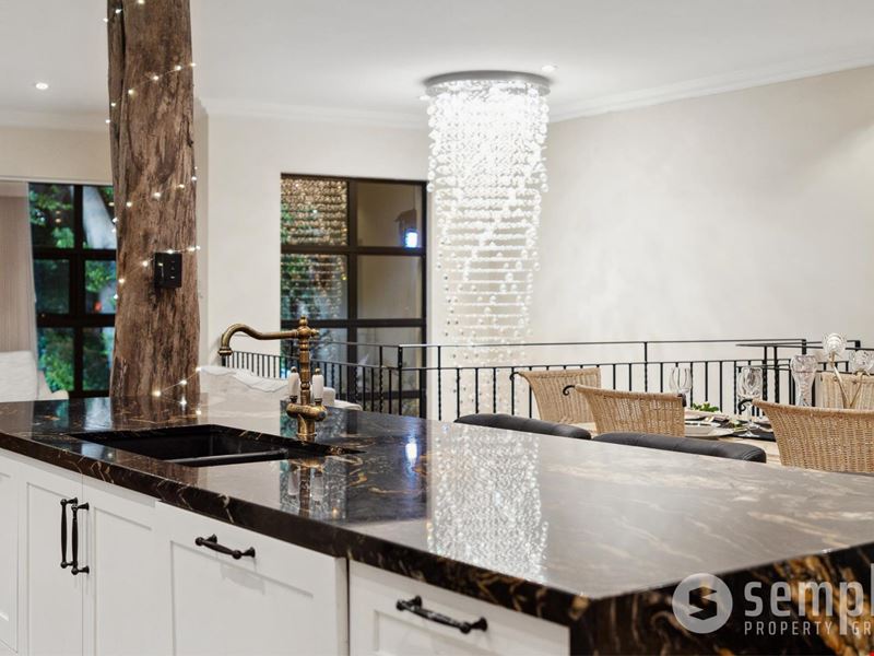 10/25 Groves Avenue, Attadale WA 6156