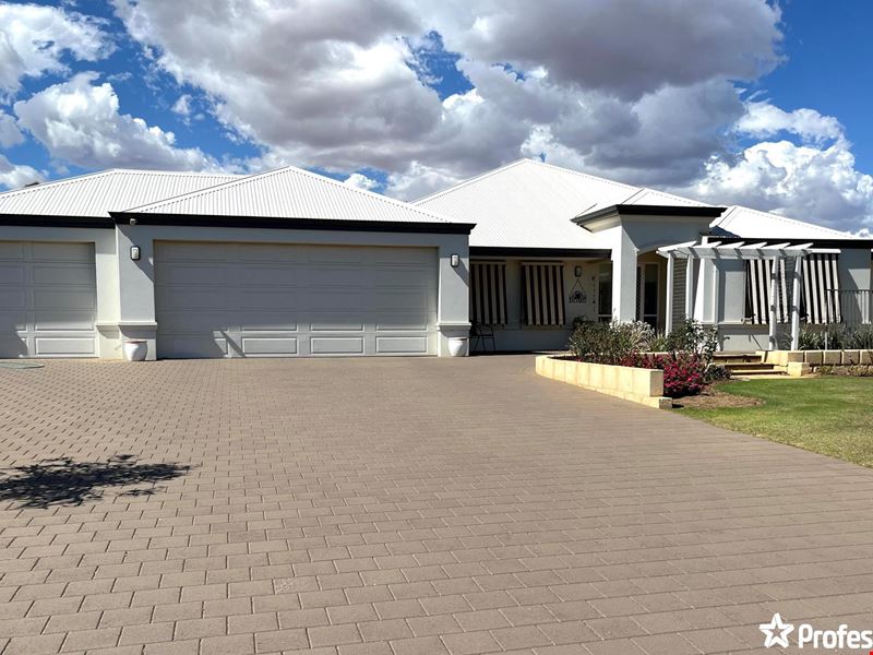 40 Honeysuckle Boulevard, Woorree WA 6530