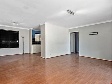 8 Meteor Street, Beckenham WA 6107