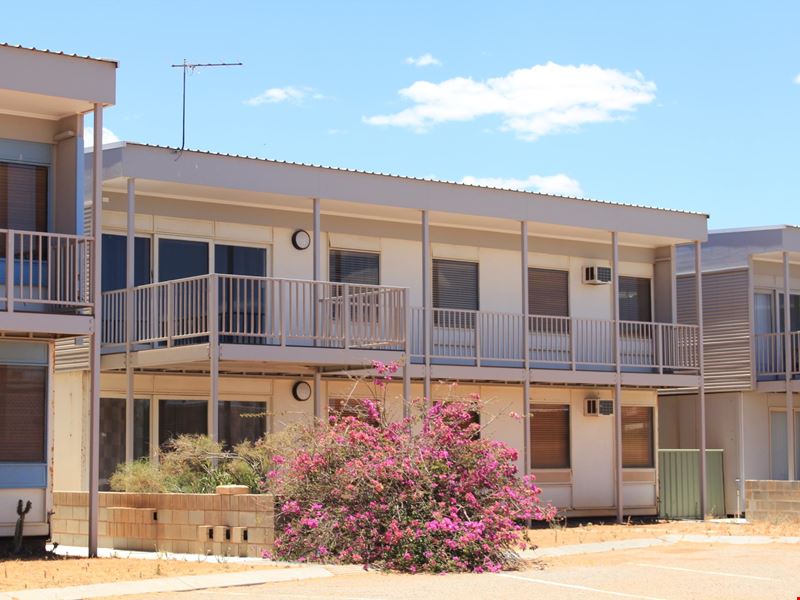 Lot 5 (Unit 3 & 4) Hearn Place, Carnarvon WA 6701