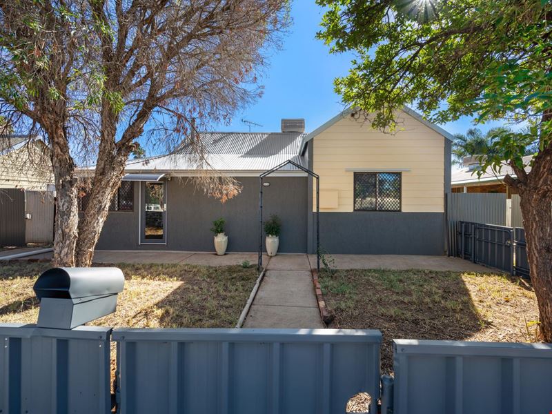 35 Dwyer Street, South Boulder WA 6432
