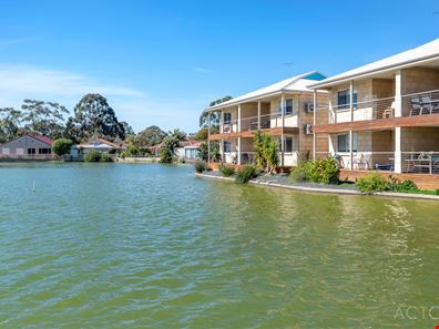 18/1 Lakes Crescent, South Yunderup WA 6208
