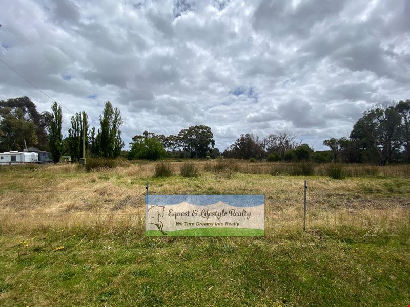22 Railway Parade, Yarloop WA 6218