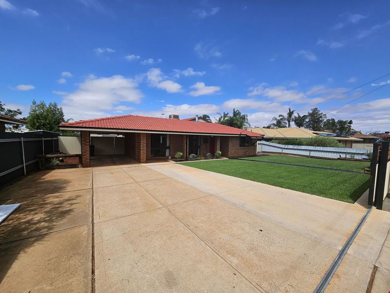 13 Nankiville Road, Hannans WA 6430