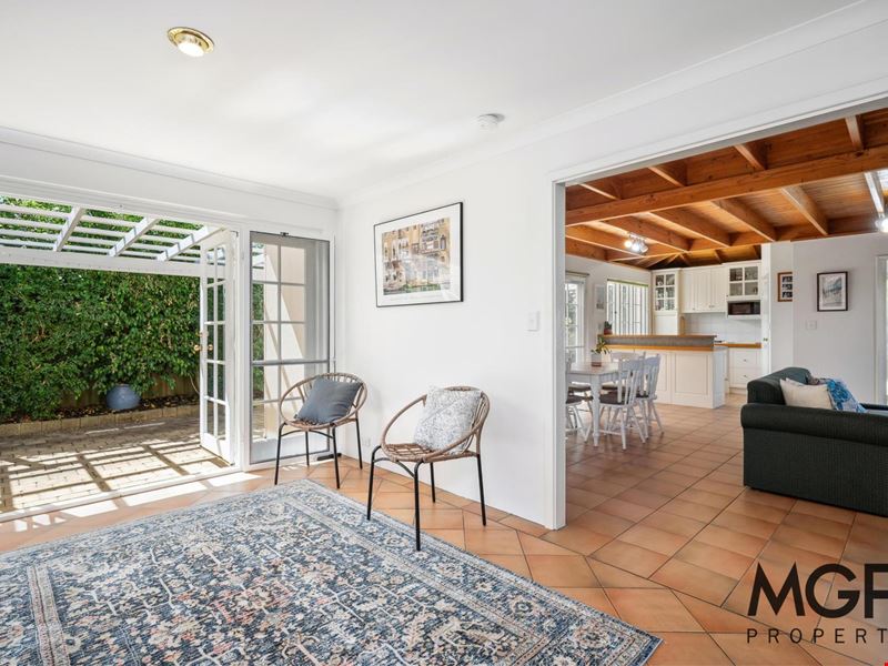 1B Davy Street, Alfred Cove WA 6154