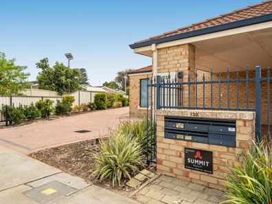 5/120 Parkin  Street, Rockingham WA 6168