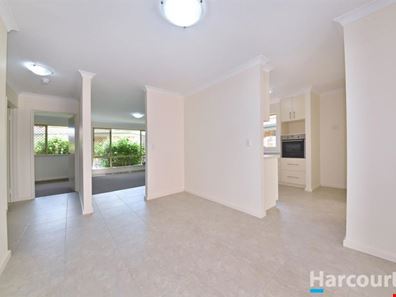 Villa 3/25-27 Parkhill Way, Wilson WA 6107