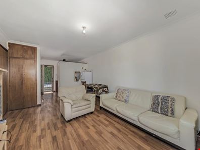 10/252 Spencer Road, Thornlie WA 6108