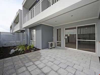 14/1 Elsbury Approach, Clarkson WA 6030