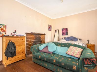 30 Leschenault Street, Lockyer WA 6330