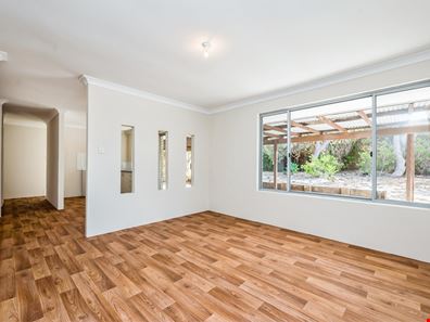 5 Downy Green, Mirrabooka WA 6061