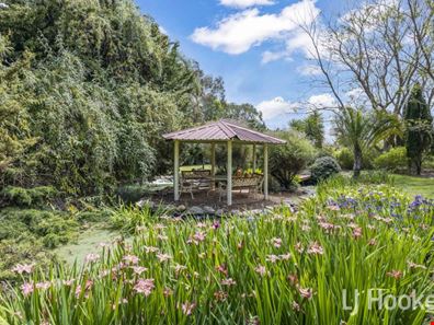 194 Sovereign Hill Drive, Gabbadah WA 6041