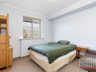 30/42 The Crescent, Midland WA 6056