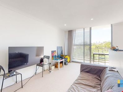18/10 Quarry Street, Fremantle WA 6160