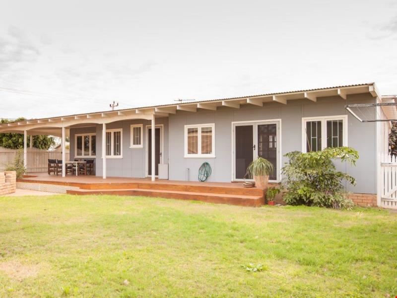 2 Beckett  Street, South Carnarvon WA 6701