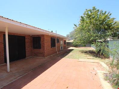 8 Dixon Street, Nickol WA 6714