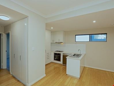 5/7 Mahlberg Avenue, Woodlands WA 6018