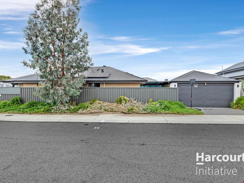 28 Berryana Loop, Girrawheen WA 6064