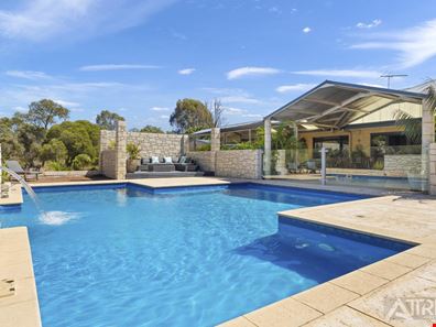 35 Triandra Court, Banjup WA 6164