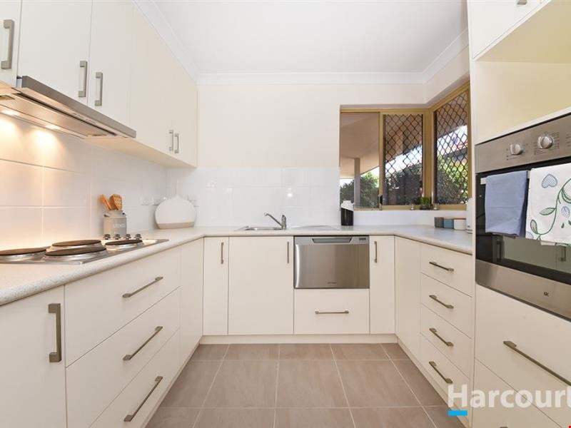 Villa 33/25-27 Parkhill Way, Wilson WA 6107