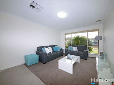Villa 33/25-27 Parkhill Way, Wilson WA 6107