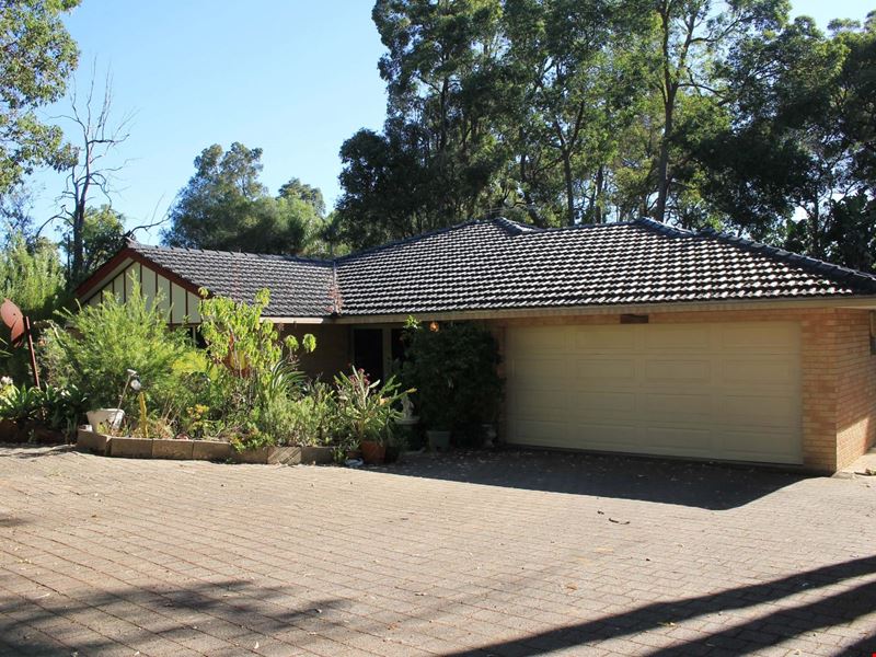 8 Tassell Place, Stoneville WA 6081